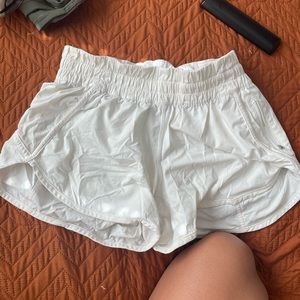 Lululemon track that lined shorts 3”